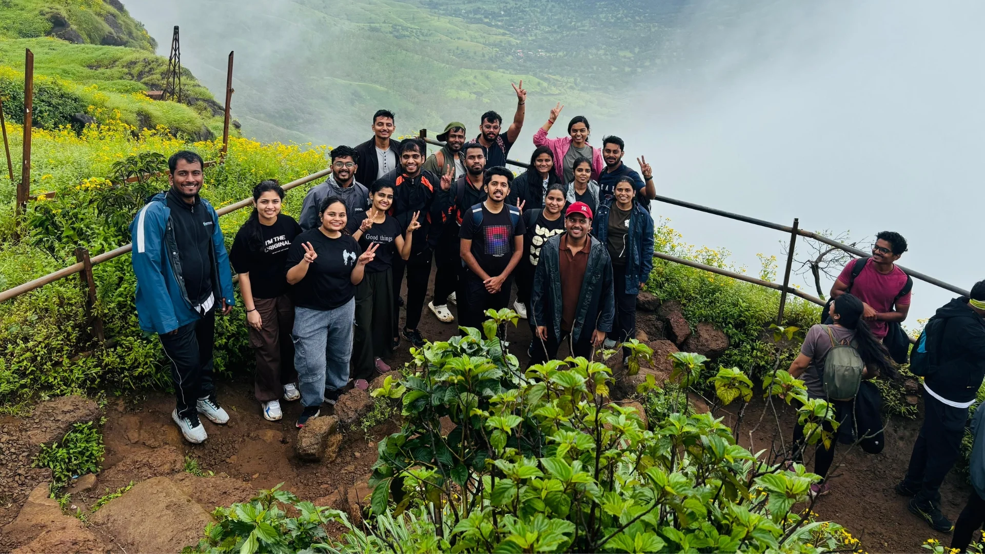ProtoTech Solutions Team Trek to Raireshwar Fort (2)